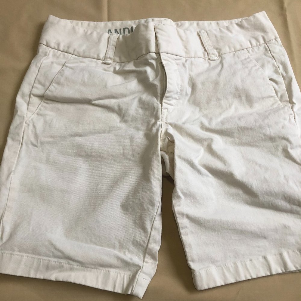 J. Crew women white shorts size 6, 063